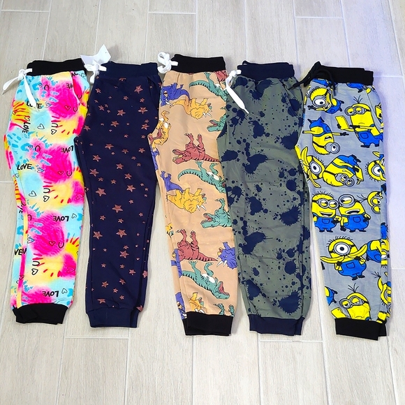 Printed joggers, fleece lined, NWT, sizes 8 to 14 kids, pick one - Picture 1 of 5